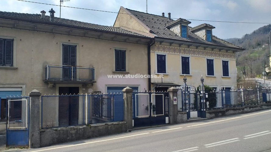 SOLEGGIATISSIMA! Serina