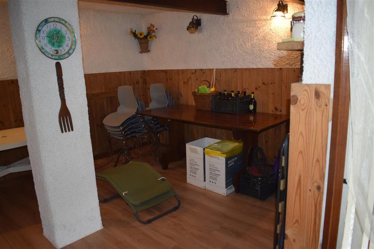 Serina posizione incantevole bilocale con taverna e arredo Serina