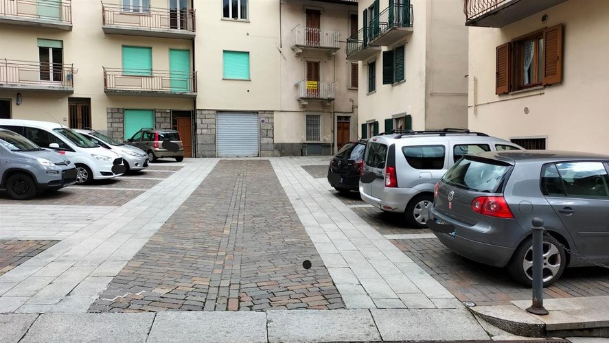Serina nel centro del paese, in porzione di casetta nel borgo storico Serina