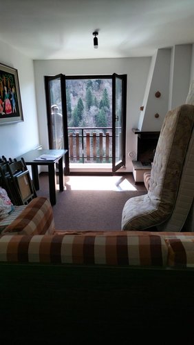 Oltre il Colle, grazioso panoramico trilocale con box auto Oltre il Colle