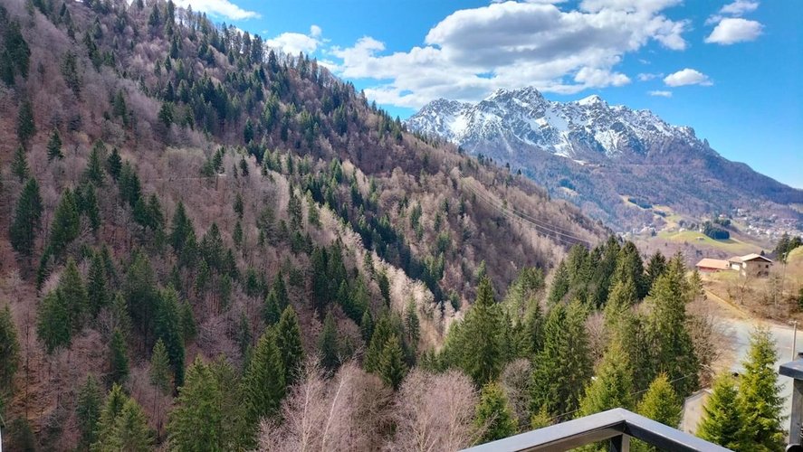 Oltre il Colle, grazioso panoramico trilocale con box auto Oltre il Colle