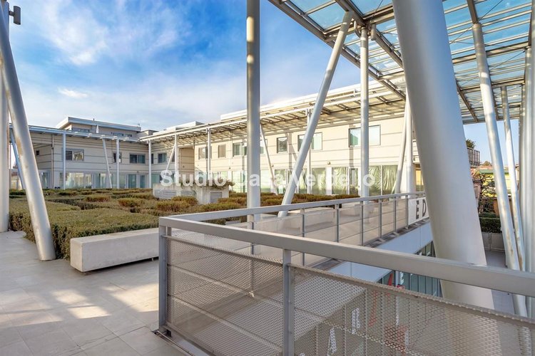 VERDELLO – Ampio appartamento al rustico, personalizzabile, a due passi dalla stazione Verdello