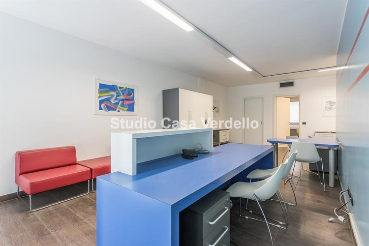 A Verdello – Ufficio di Prestigio Pronto all'Uso Verdello