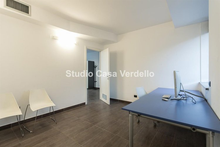A Verdello – Ufficio di Prestigio Pronto all'Uso Verdello