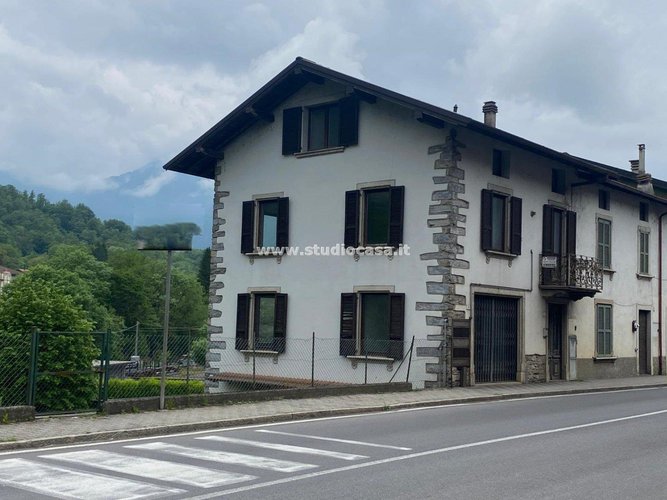 CENTRALE E SERVITISSIMA! Sant'Omobono Terme