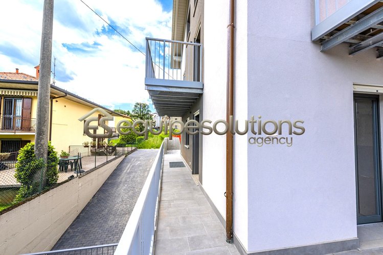 villa bifamiliare Sorisole