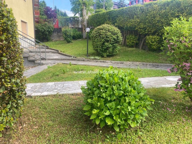 VILLA BIFAMILIARE! Algua