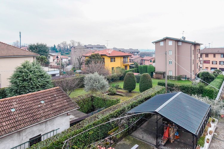 (38.24) Soluzione indipendente - Erba, Via Lecco Erba