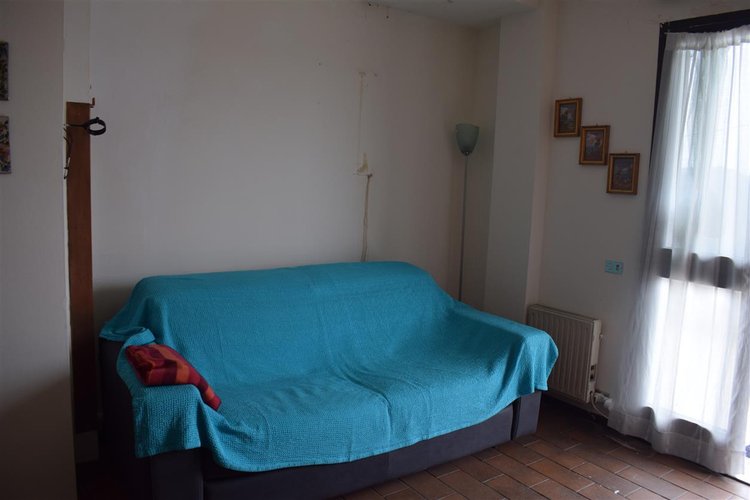 Cornalba, grazioso bilocale arredato con cantina e posto auto Cornalba