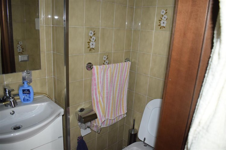 Cornalba, grazioso bilocale arredato con cantina e posto auto Cornalba