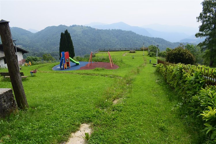 Cornalba, grazioso bilocale arredato con cantina e posto auto Cornalba