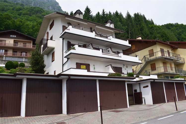 Cornalba, grazioso bilocale arredato con cantina e posto auto Cornalba