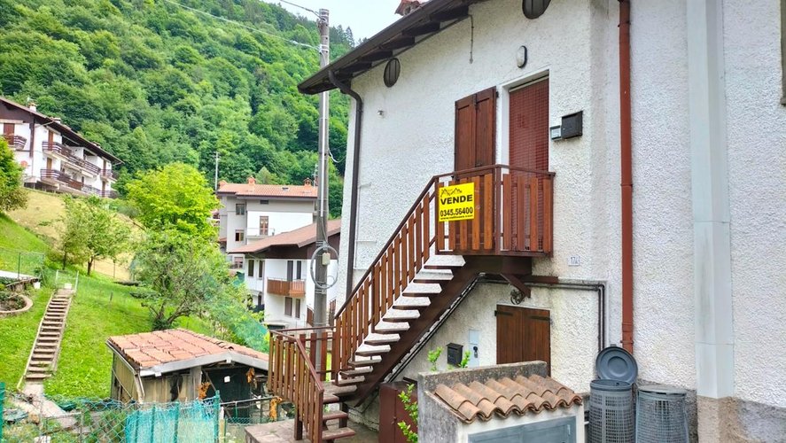Serina Bagnella, imperdibile luminosa porzione di casa indipendente Serina