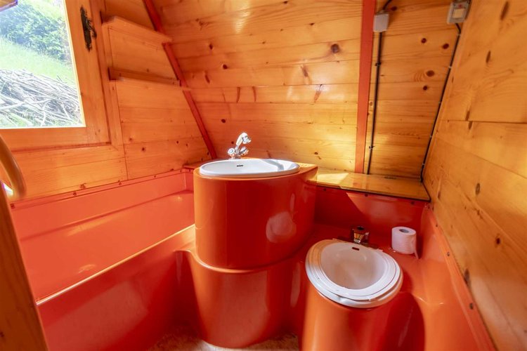 Zogno, introvabile chalet singolo con giardino privato Zogno