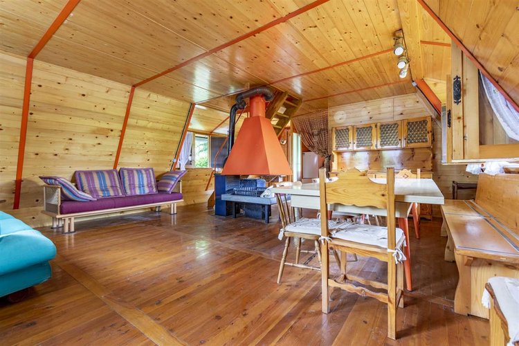 Zogno, introvabile chalet singolo con giardino privato Zogno