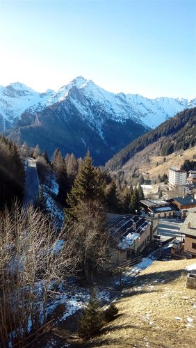 Foppolo, luminoso monolocale arredato e con cantina