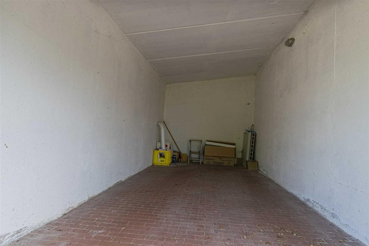 Costa Serina indipendente trilocale con balconata, camino box e arredo Costa Serina