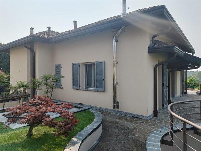 Villa 6 locali - Rif. 245 Montano Lucino