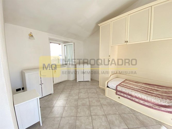 Civate (LC), zona chiesa, proponiamo in vendita un monolocale ristrutturato Civate