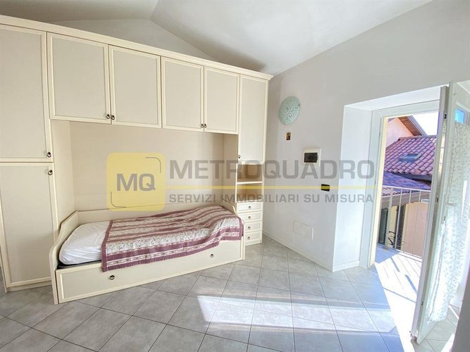 Civate (LC), zona chiesa, proponiamo in vendita un monolocale ristrutturato Civate