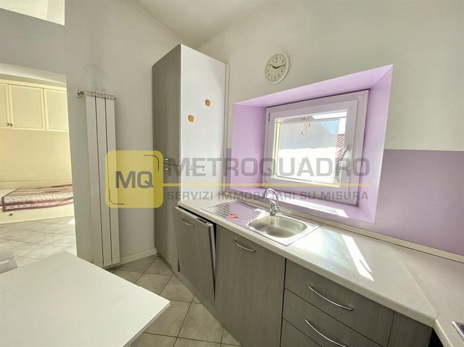 Civate (LC), zona chiesa, proponiamo in vendita un monolocale ristrutturato Civate