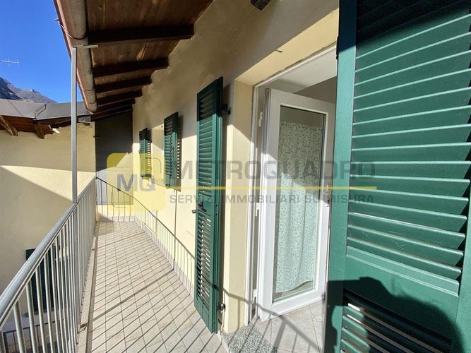 Civate (LC), zona chiesa, proponiamo in vendita un monolocale ristrutturato Civate