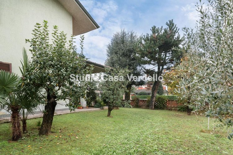 Porzione di Villa Bifamiliare - Rifugio di Tranquillità Verdellino