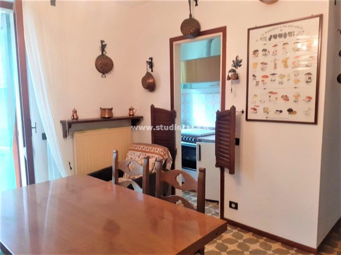 POSIZIONE PANORAMICA E SOLEGGIATA! Zogno