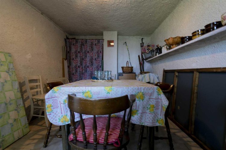 Costa Serina, tipica casetta montana con giardino Costa Serina