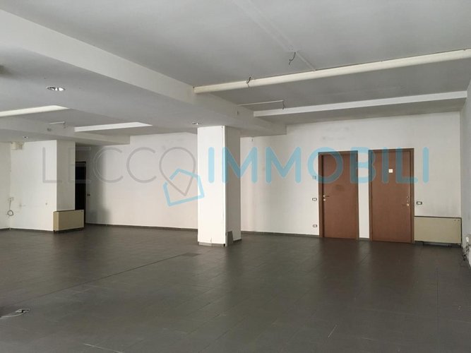 NEGOZIO VIA OSLAVIA 4 Lecco