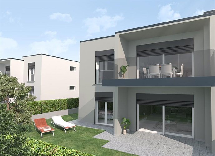 Quadrilocale Bizzarone con ampio giardino privato Bizzarone