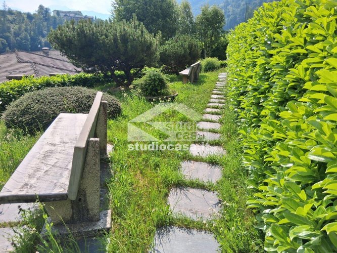 CONTESTO SIGNORILE! Roncobello