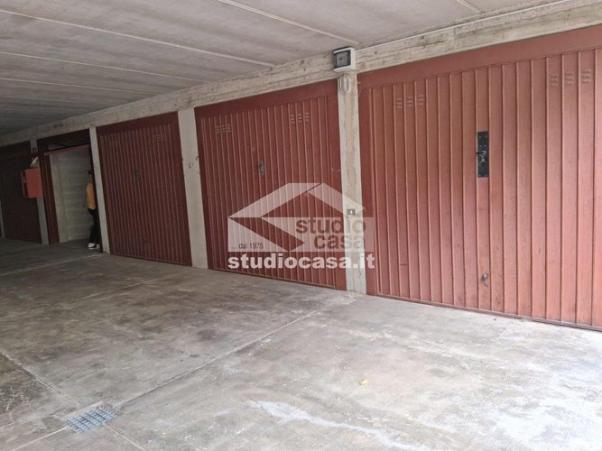 CONTESTO SIGNORILE! Roncobello