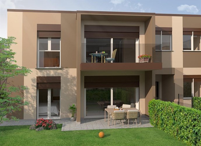 ROVELLASCA (Como) – Ampio Quadrilocale con Giardino Privato Rovellasca