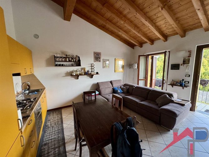 Caprino S. Antonio Bilocale Mansardato Caprino Bergamasco