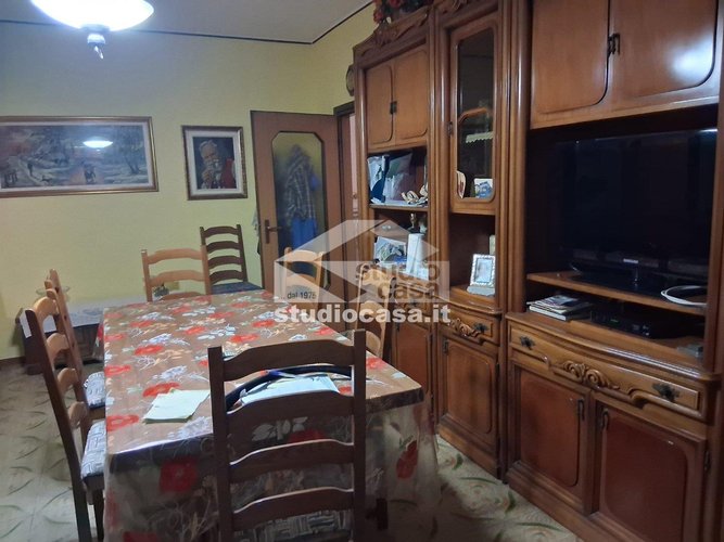 BACIATA DAL SOLE! Taleggio