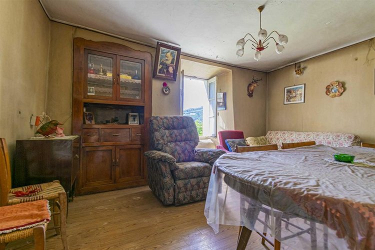 Costa Serina abitabile singola casa d’epoca con corte esclusiva Costa Serina