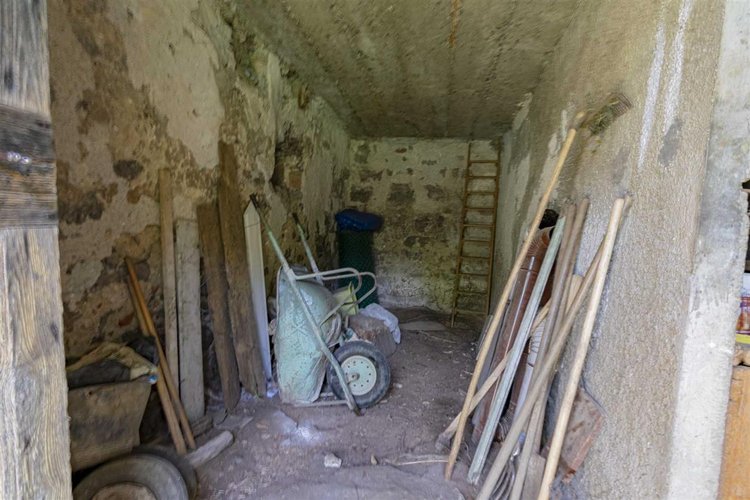 Costa Serina abitabile singola casa d’epoca con corte esclusiva Costa Serina