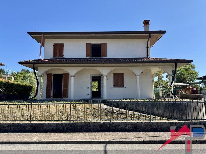 Villa singola Al rustico Monte Marenzo