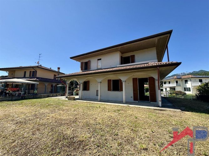 Villa singola Al rustico Monte Marenzo