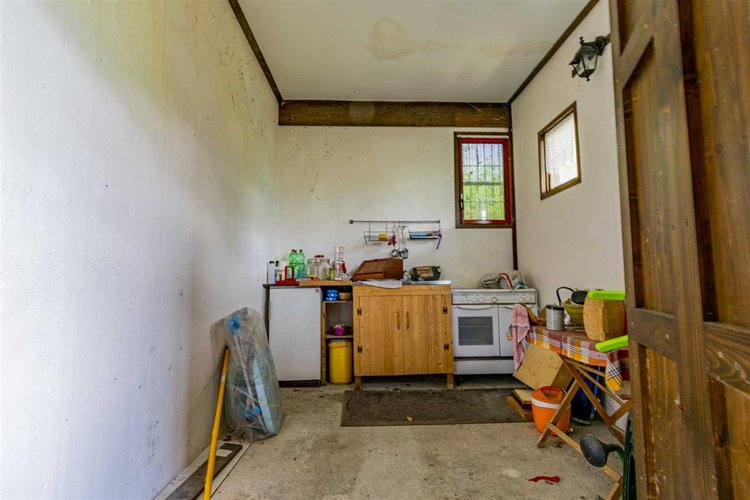 Serina frazione Corone, rustico indipendente con giardino Serina