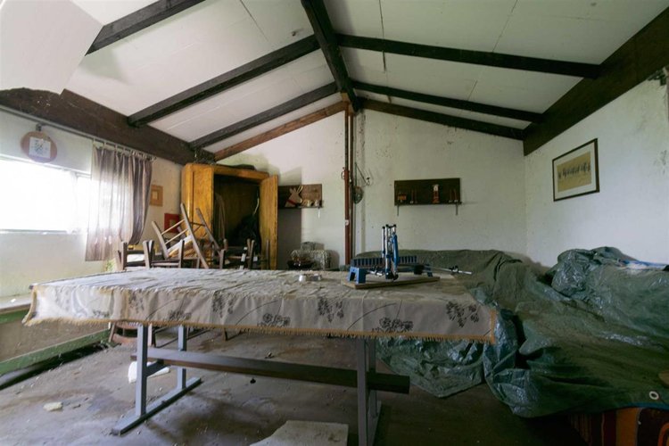 Serina frazione Corone, rustico indipendente con giardino Serina