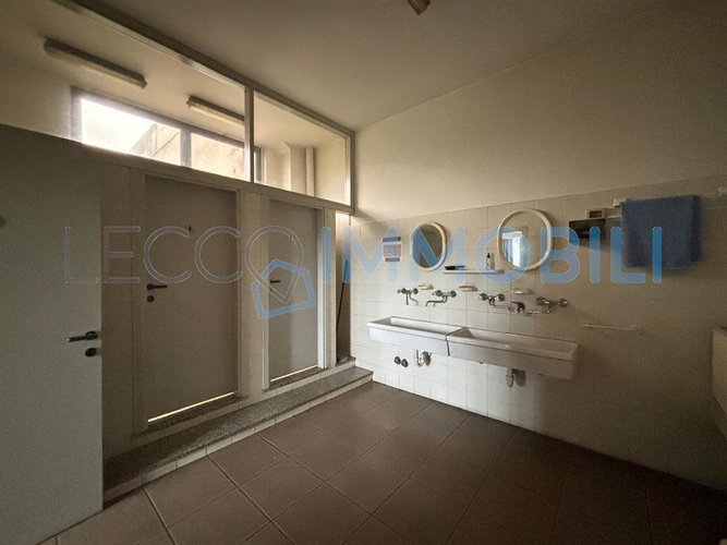 CAPANNONE LAGO 2 Lecco