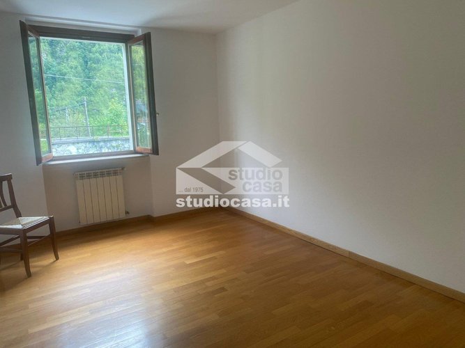 CENTRALE E SERVITA!!! Lenna