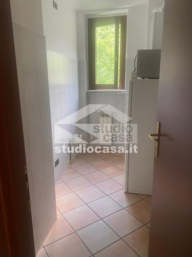 CENTRALE E SERVITA!!! Lenna