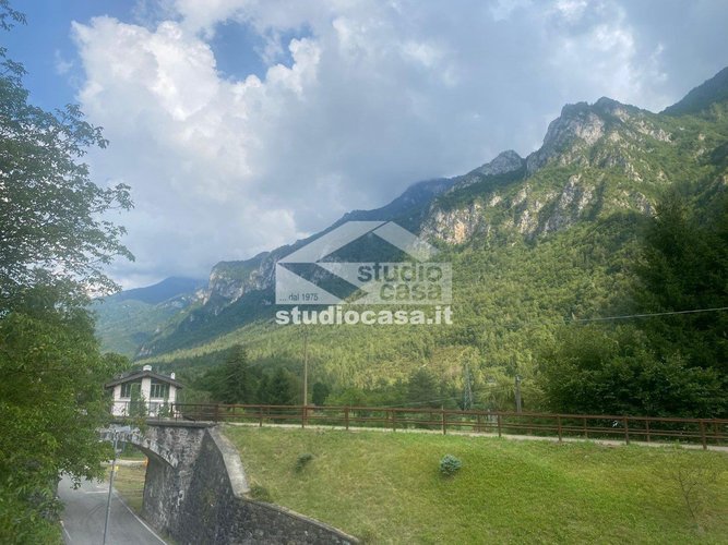 CENTRALE E SERVITA!!! Lenna