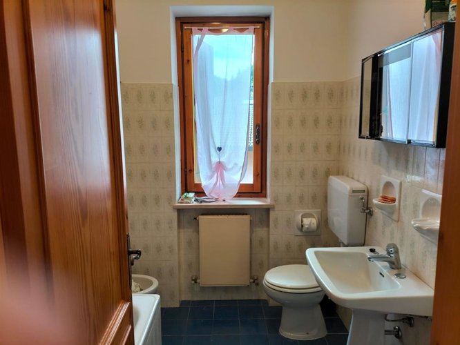 Algua Rosolo, imperdibile trilocale con box auto Algua