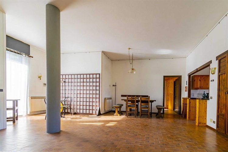 Oltre il Colle, luminoso e panoramico trilocale con terrazzo solarium Oltre il Colle