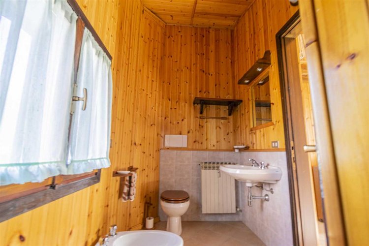 Oltre il Colle, luminoso e panoramico trilocale con terrazzo solarium Oltre il Colle