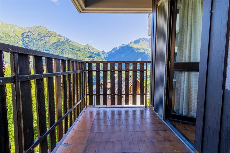 Oltre il Colle, luminoso e panoramico trilocale con terrazzo solarium Oltre il Colle